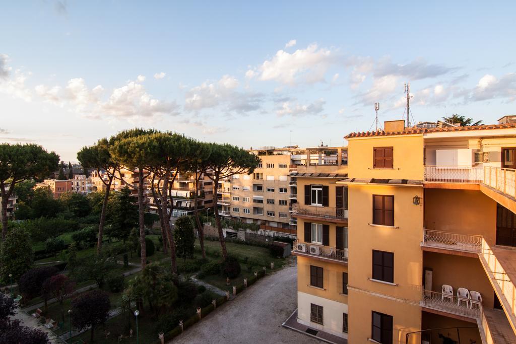 Ostello Villa Monte Mario Rome Extérieur photo
