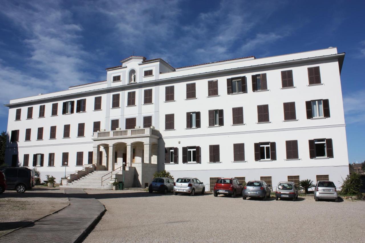 Ostello Villa Monte Mario Rome Extérieur photo