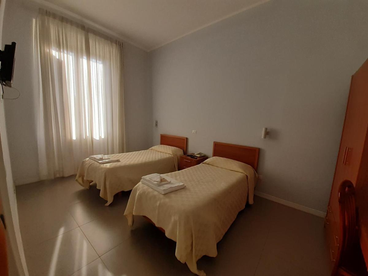 Ostello Villa Monte Mario Rome Extérieur photo
